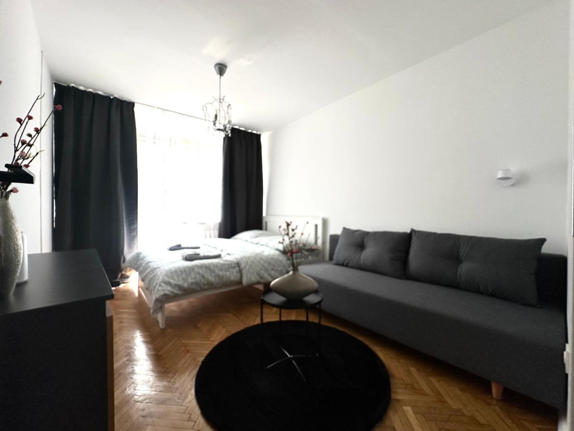 Wita Stwosza Apartment - Self Check-In 20H Wrocław Buitenkant foto